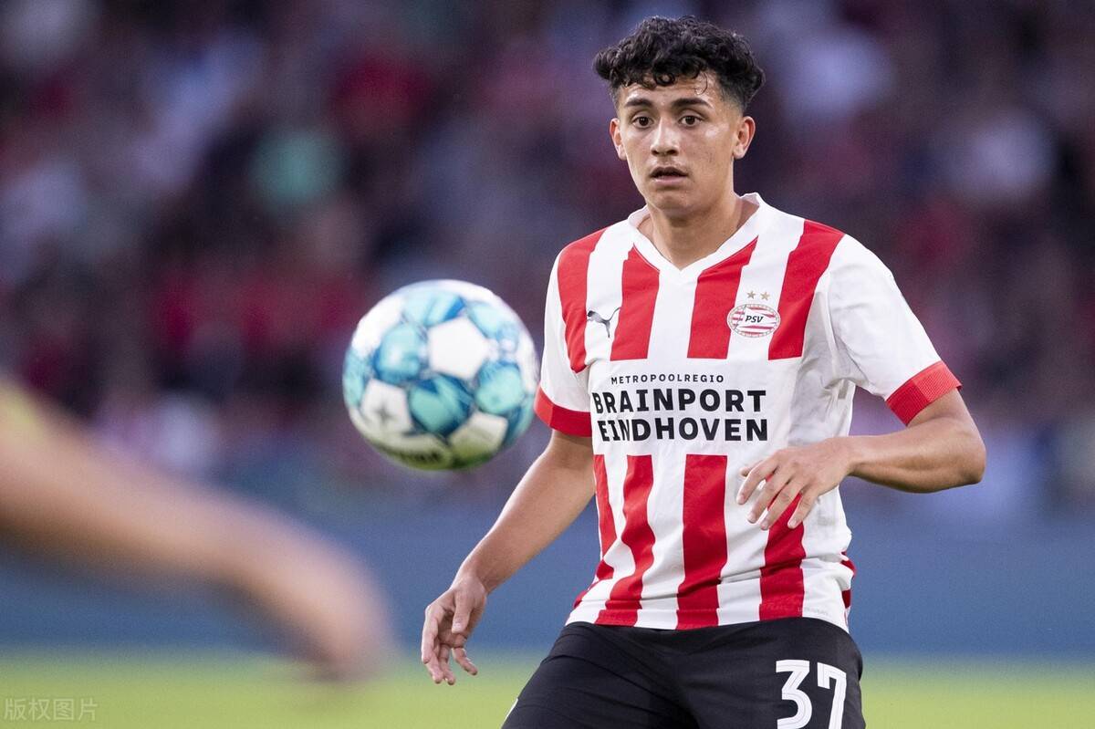 埃因霍温今夜队长鼓劲，志在法甲名次提升，悬念犹存，心理建设被强调的简单介绍